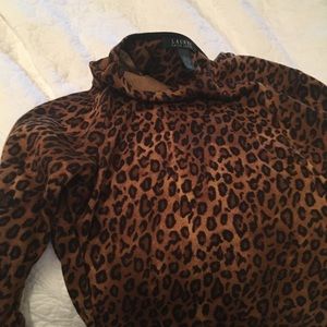 Top no smoker clean never been worn